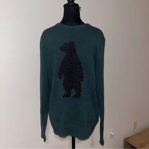 Urban Pipeline‎ Green Crewneck Sweater with Bear Motif